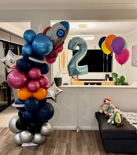 Space Half Balloon Arch Set Up